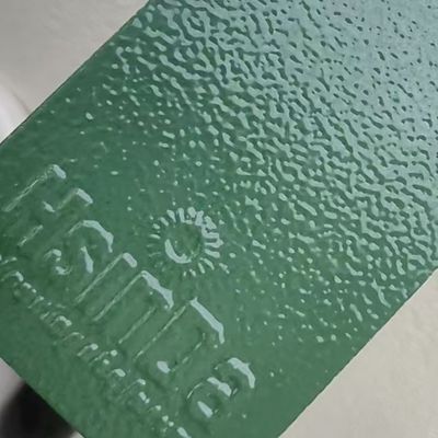 Rivestimento in polvere resistente alla corrosione e ai raggi UV per uso industriale e decorativo
